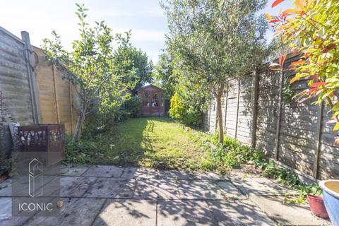 3 bedroom terraced house to rent, Armes Street, Norwich