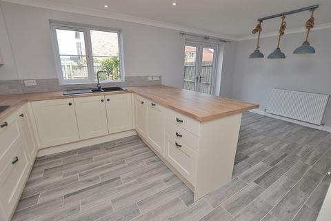 11 Farriers Way, Tattershall, Lincoln, LN4 4NG