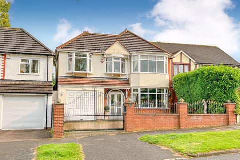 4 bedroom detached house for sale, Reay Nadin Drive, Sutton Coldfield, B73 6UL