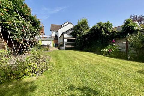 4 bedroom semi-detached house for sale, Cores End Road, Bourne End SL8