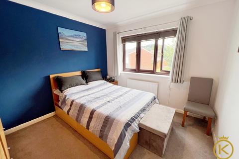 5 Barnwood Close, Guildford, GU2 8GG