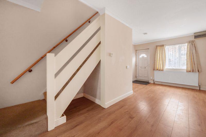 Derwent Avenue, Oxford OX3 2 bed terraced house for sale £300,000
