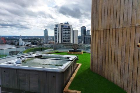 undefined, Fairmont Avenue, London E14