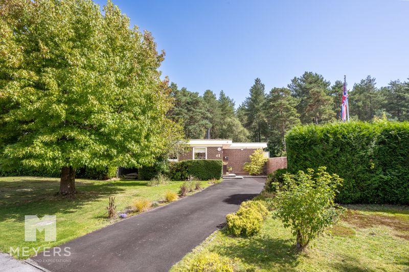 Ashley Heath, Ringwood, BH24 3 bed bungalow for sale £780,000