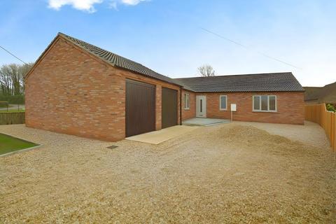 3 bedroom detached bungalow for sale, Plash Drove, Wisbech St Mary, Wisbech, Cambridgeshire, PE13 4SP