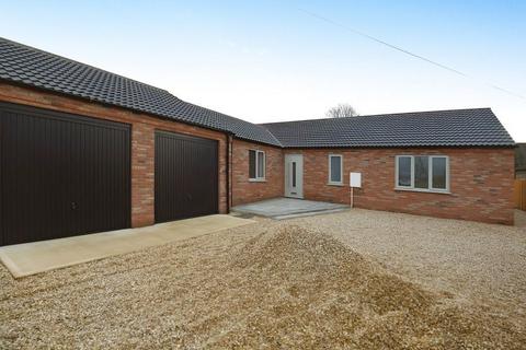 3 bedroom detached bungalow for sale, Plash Drove, Wisbech St Mary, Wisbech, Cambridgeshire, PE13 4SP
