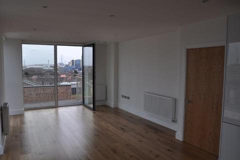 2 bedroom flat to rent - Sovereign Tower, 1 Emily Street, Canning Town, London, E16 1LU