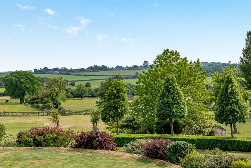 Weekes Lane, West Brabourne, Kent 6 bed detached house for sale £