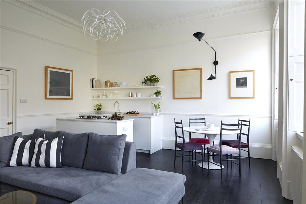 Kitchen/Dining Area