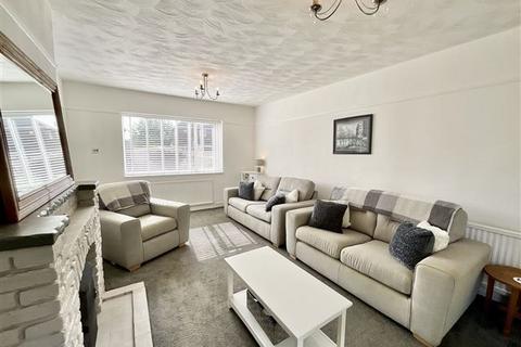 23 Ravenscroft Crescent, Sheffield, S13 8PP