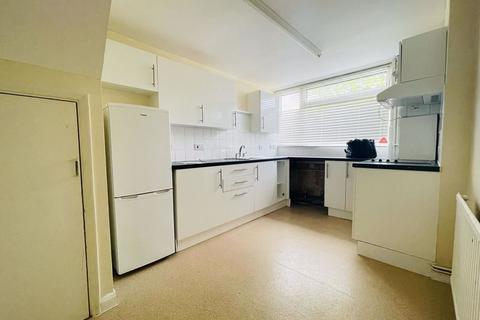 2 bedroom flat for sale - Ainsworth Close, London