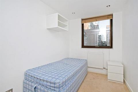 3 bedroom terraced house to rent - Nicholson Street, London