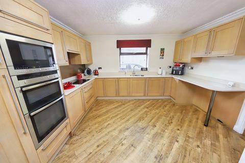 3 bedroom detached bungalow for sale, Hirwaun, Aberdare CF44