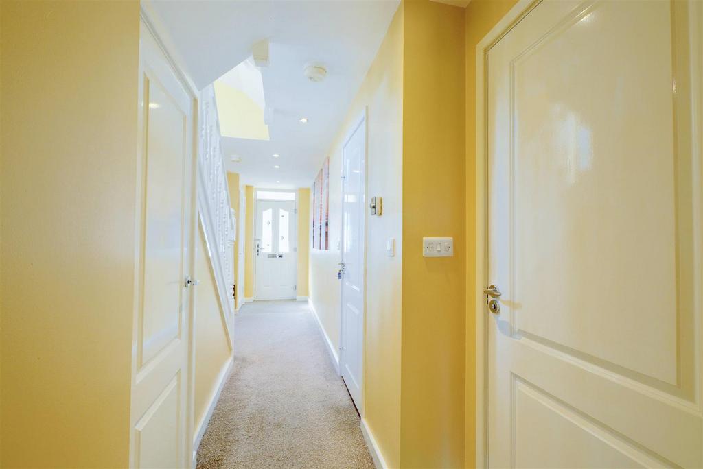 Entrance Hall 1.jpeg