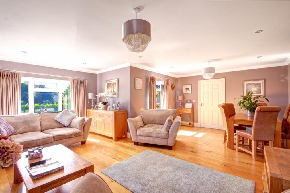 Sitting Room 2.jpg