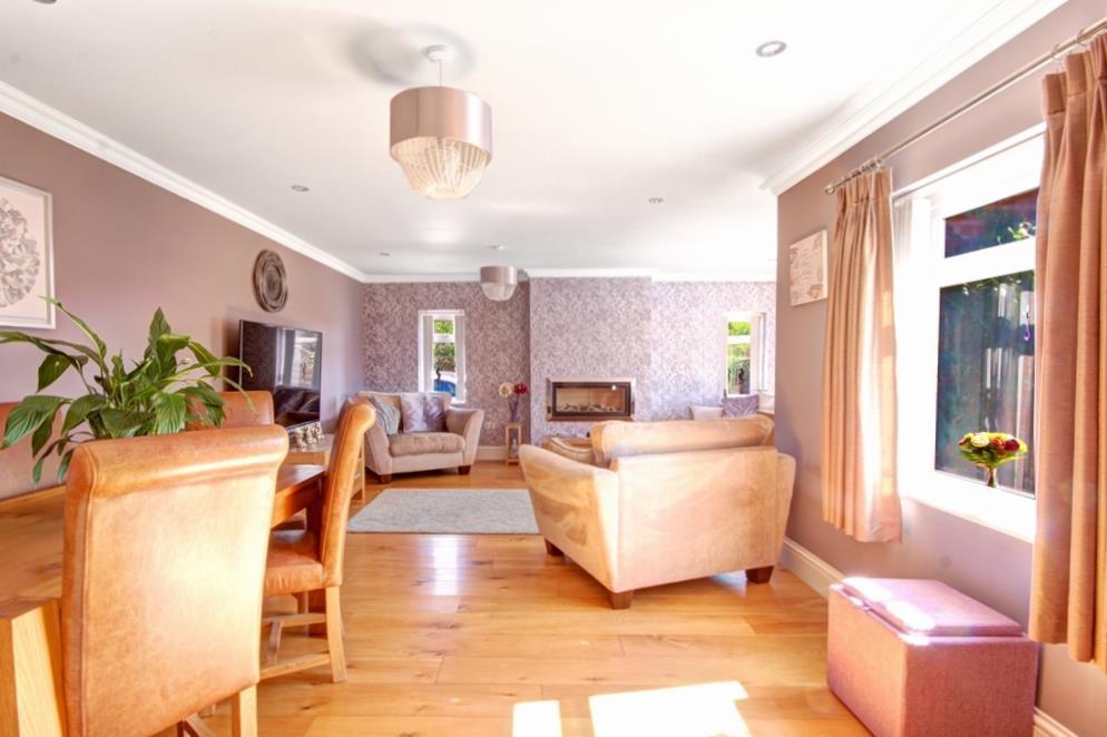 Sitting Room 3.jpg