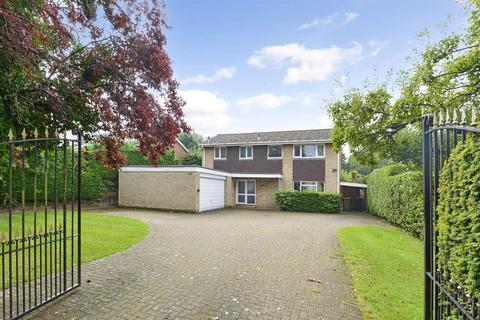 32a Abbotswood, Guildford, GU1 1UZ