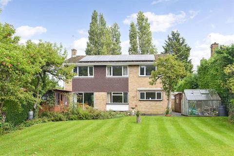 32a Abbotswood, Guildford, GU1 1UZ