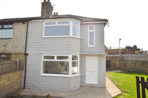 3 bedroom semi-detached house for sale - Bradford Road, Pudsey, West Yorkshire