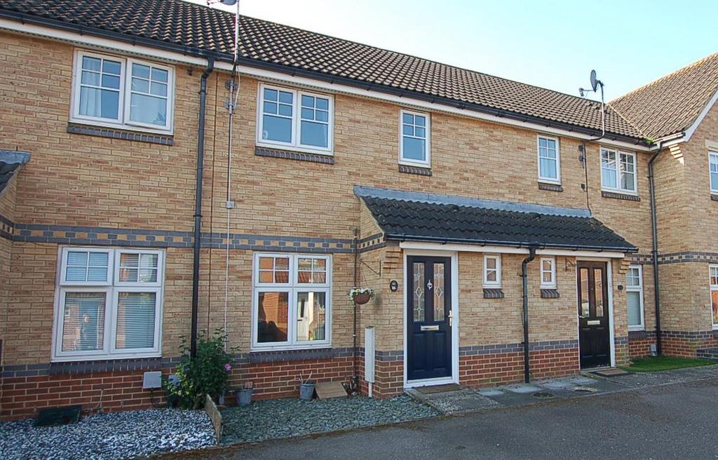 Lacock Gardens, Maidstone 2 bed terraced house for sale £310,000