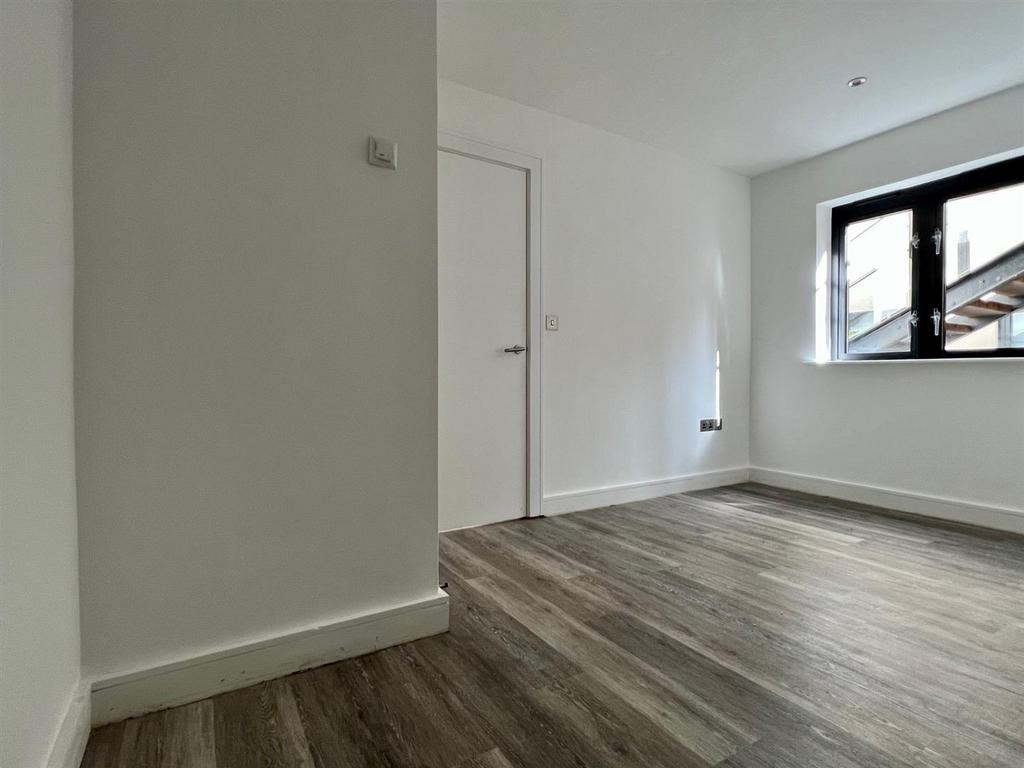 Bedroom One.jpg
