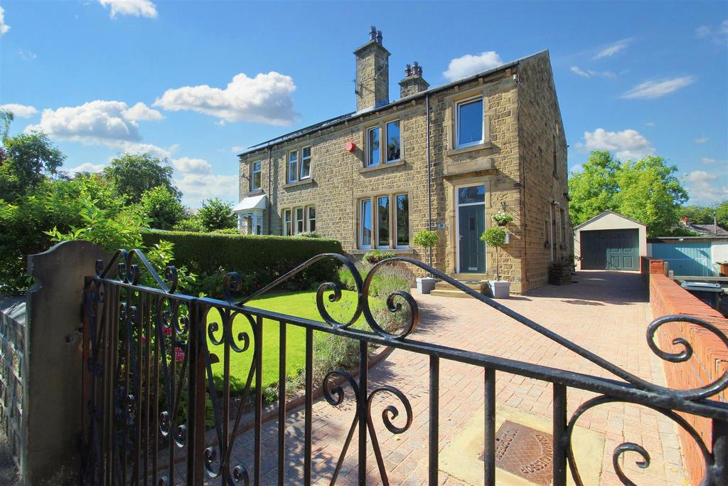 Longley Road, Huddersfield, HD5 8JN 3 bed semidetached house for sale
