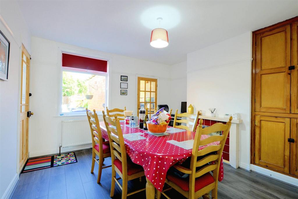 Norfolk Road, Long Eaton 2 bed semidetached house for sale £190,000
