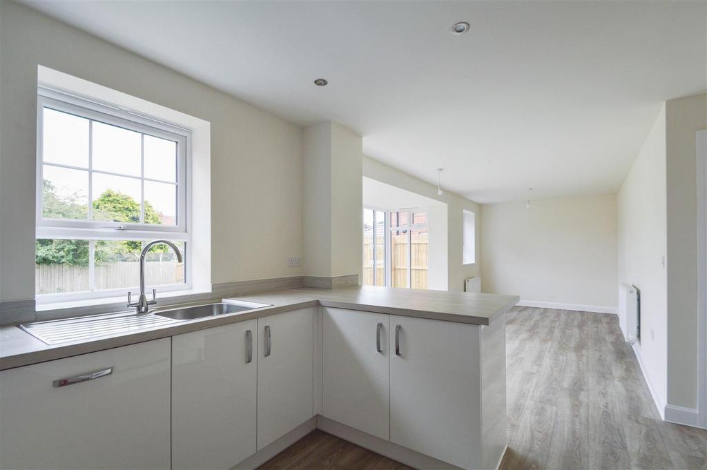 Living / Dining / Kitchen