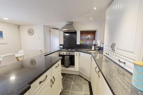 44 Chiswell, Portland, DT5 1AW
