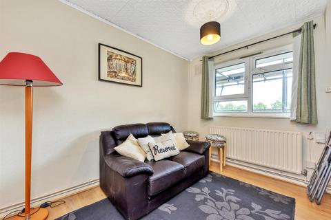 2 bedroom apartment to rent, Studley Road, Stockwell