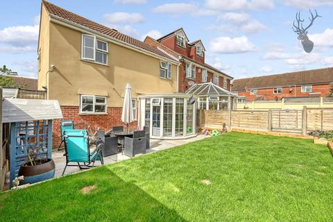 23 Cunningham Rise, North Weald, Epping, CM16 6JR