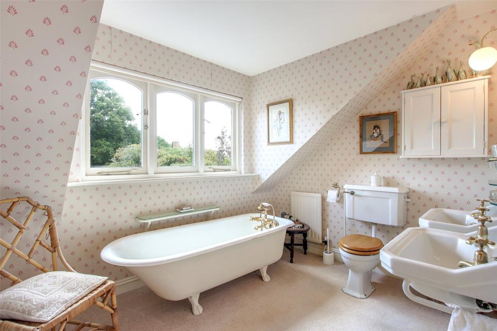 En Suite Bathroom