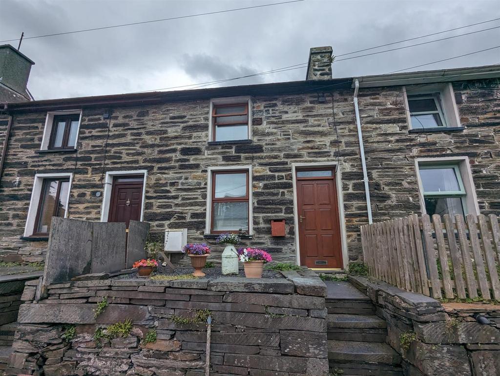 Station Road, Ffestiniog, Blaenau Ffestiniog 1 bed terraced house for