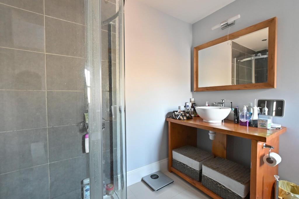 En suite shower room