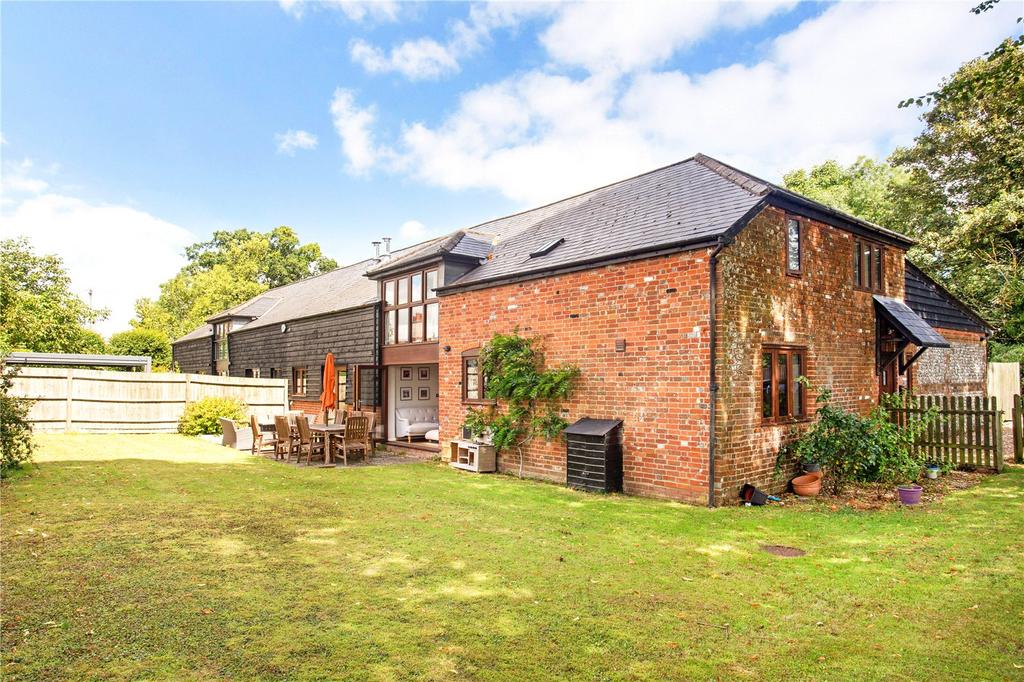 Parkhill, Larkwhistle Farm Road, West Stratton, Winchester, SO21 4 bed