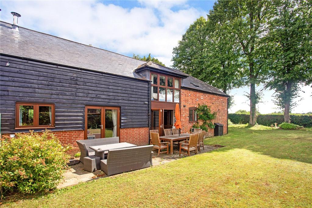 Parkhill, Larkwhistle Farm Road, West Stratton, Winchester, SO21 4 bed