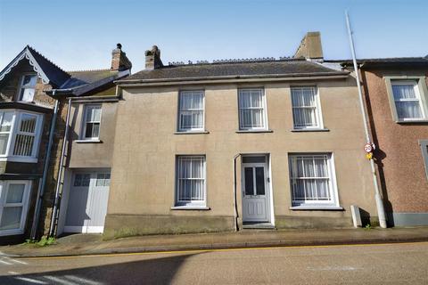 4 bedroom terraced house for sale, West Street, Fishguard