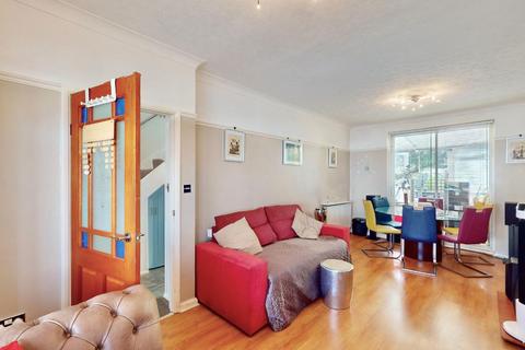 2 bedroom terraced house for sale - Windsor Road, Dagenham, RM8