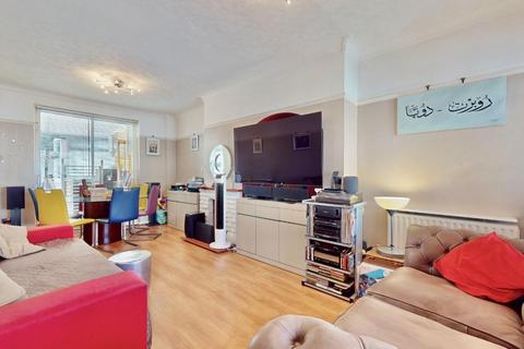24 Windsor Road, Dagenham, RM8 3LA