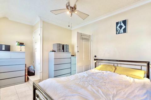 24 Windsor Road, Dagenham, RM8 3LA