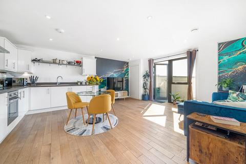 2 bedroom flat for sale - Bicycle Mews, SW4