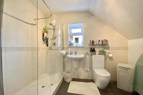 11 Cheviot Close, Harlington, Hayes, UB3 5LR