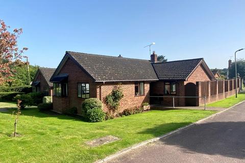 3 bedroom detached bungalow for sale, Colliepriest View, Tiverton