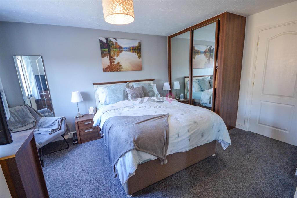 Spinkhill View, Renishaw, Sheffield, S21 3 bed detached house for sale
