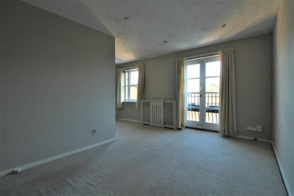 Birkdale, Whitley Bay 2 bed apartment £125,000
