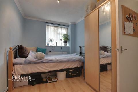 2 Whittle Close, Southall, UB1 3JU