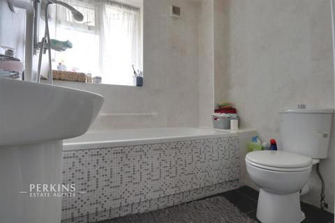 2 Whittle Close, Southall, UB1 3JU