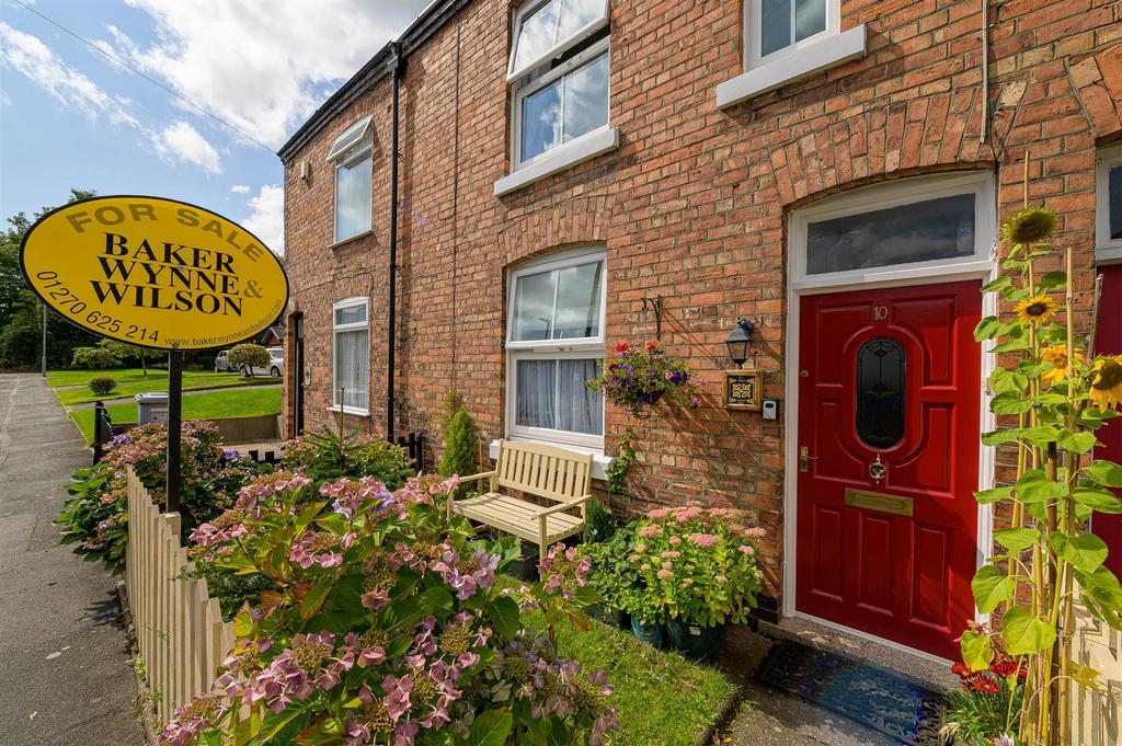 Jubilee Terrace, Nantwich 2 bed terraced house for sale £250,000