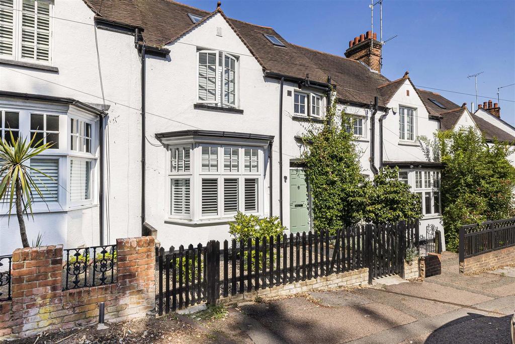 Gills Hill, Radlett 4 bed terraced house for sale £895,000