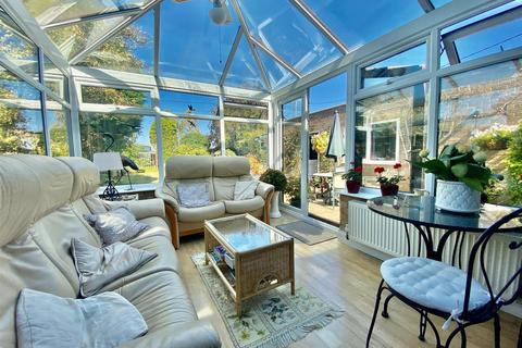 39 Oundle Road, Chesterton, Peterborough, PE7 3UA
